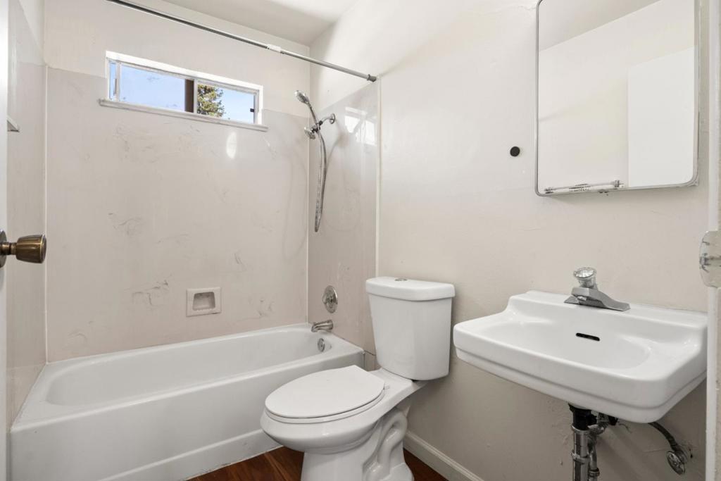 24598 Sybil Avenue Property Photo 22