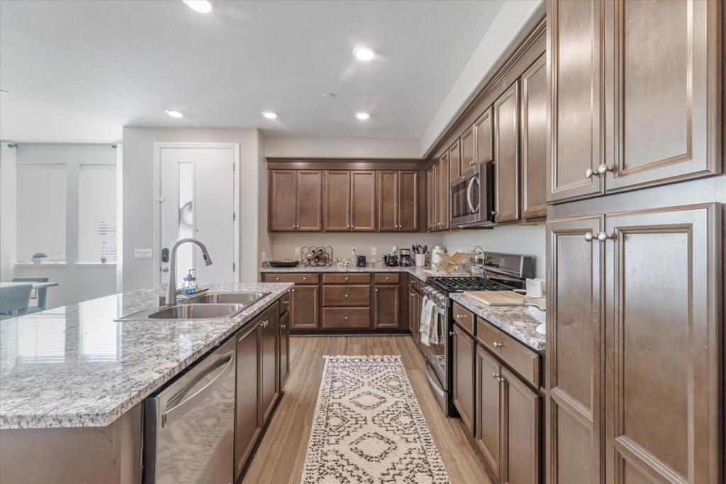 6568 Vision Court Property Photo 7
