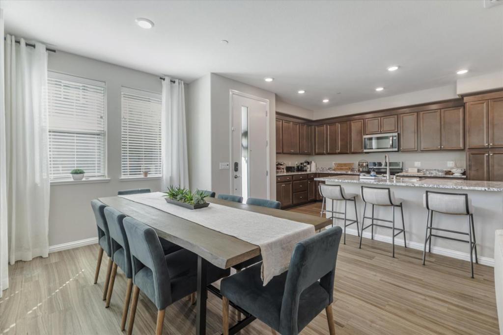 6568 Vision Court Property Photo 13