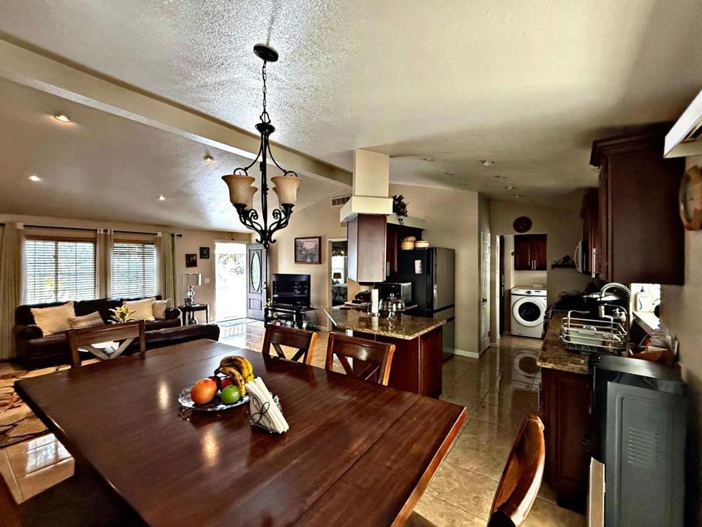 1010 Arroyo Lindo Court Property Photo 1