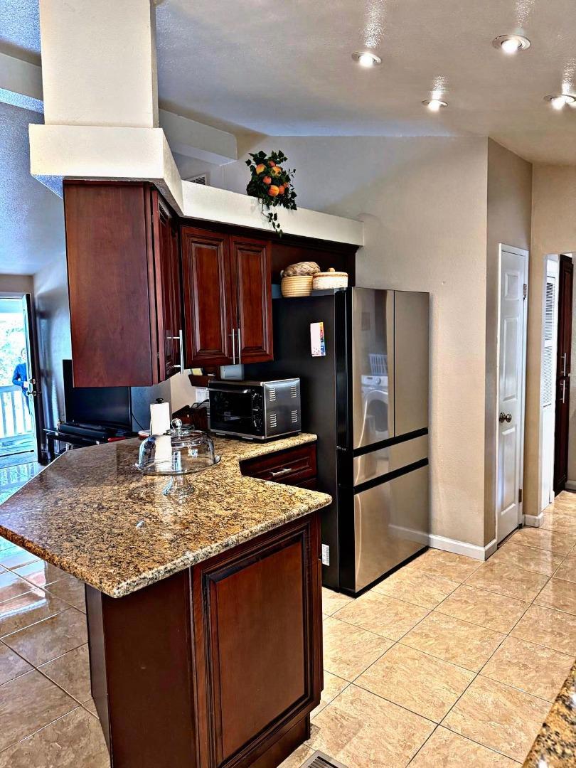 1010 Arroyo Lindo Court Property Photo 7