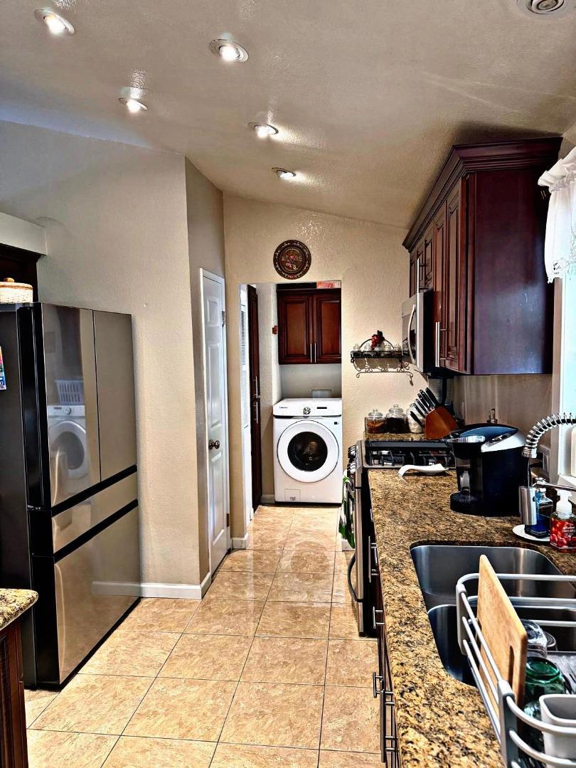 1010 Arroyo Lindo Court Property Photo 8
