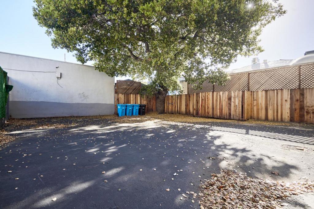 709 S B Street Property Photo 10