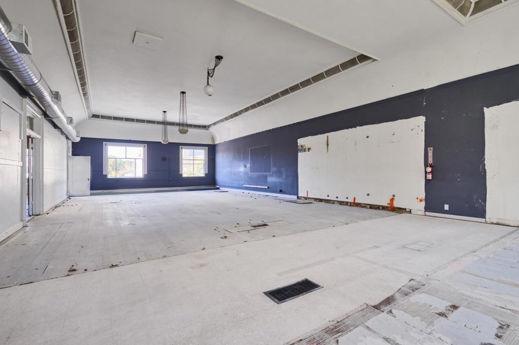 709 S B Street Property Photo 14