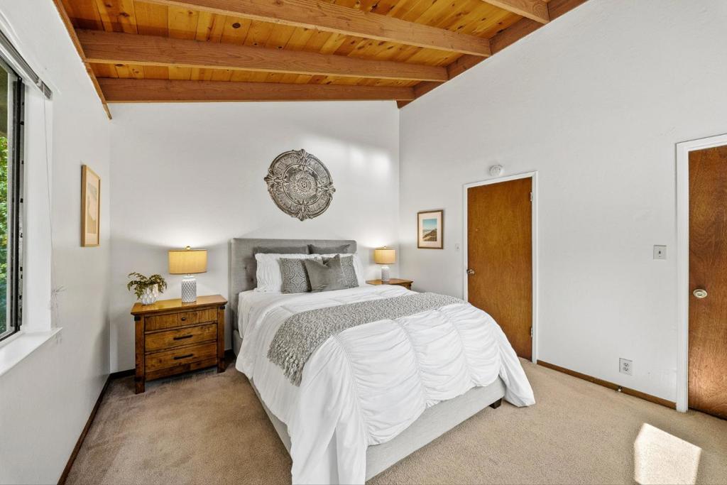 146 Aptos School Road Property Photo 23