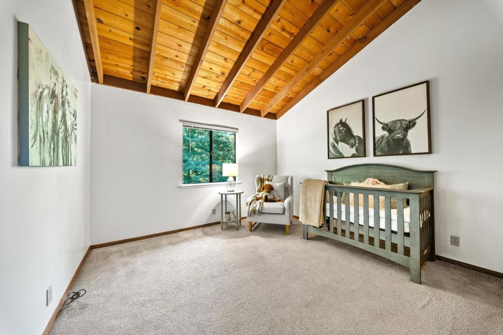 146 Aptos School Road Property Photo 25