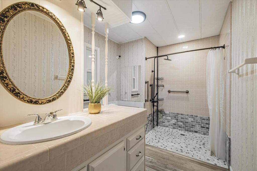 270 Hames Road 28 Property Photo 23