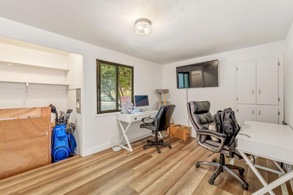 77 Laureles Grade Property Photo 12