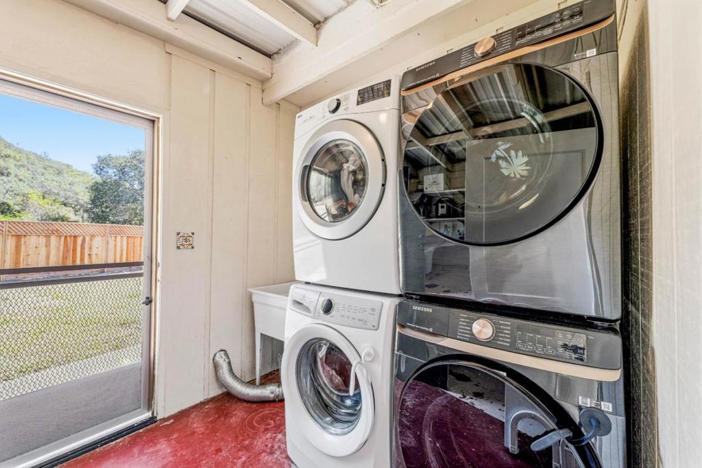 77 Laureles Grade Property Photo 19