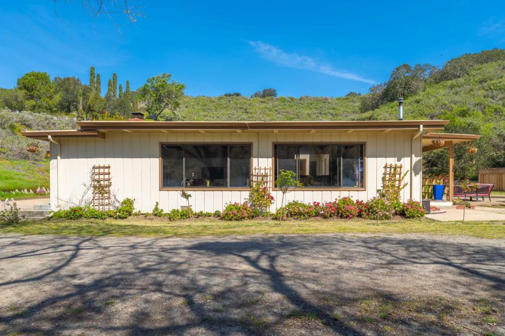 77 Laureles Grade Property Photo 21
