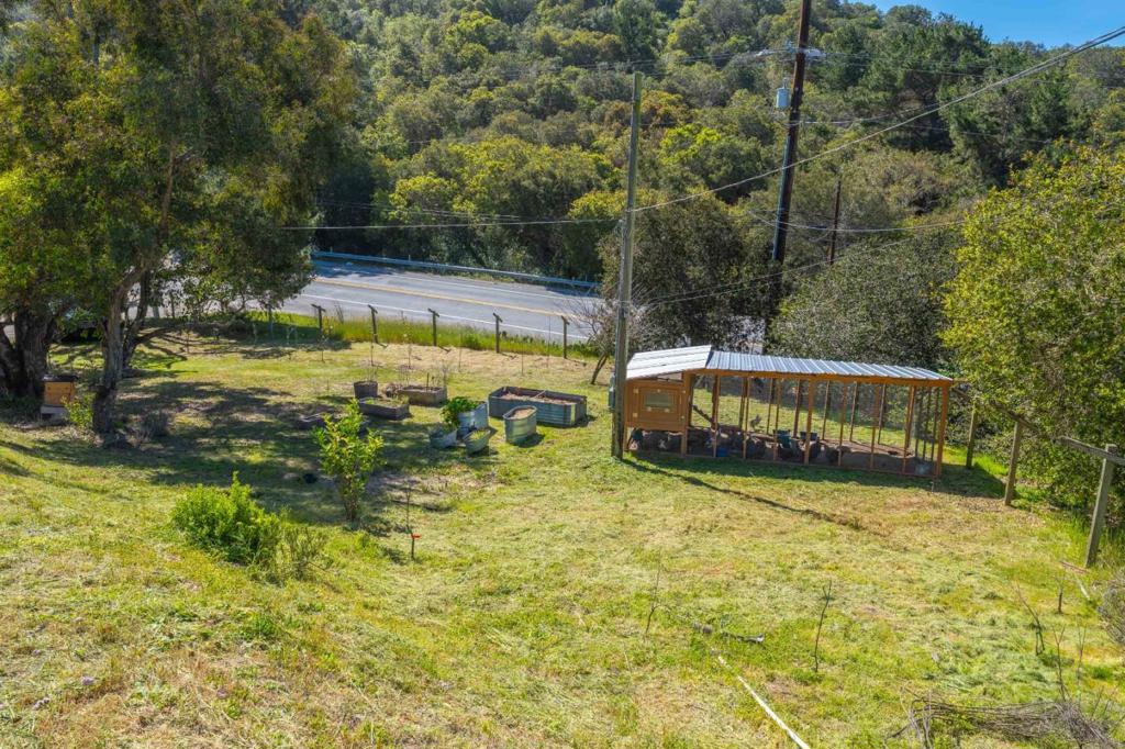 77 Laureles Grade Property Photo 24