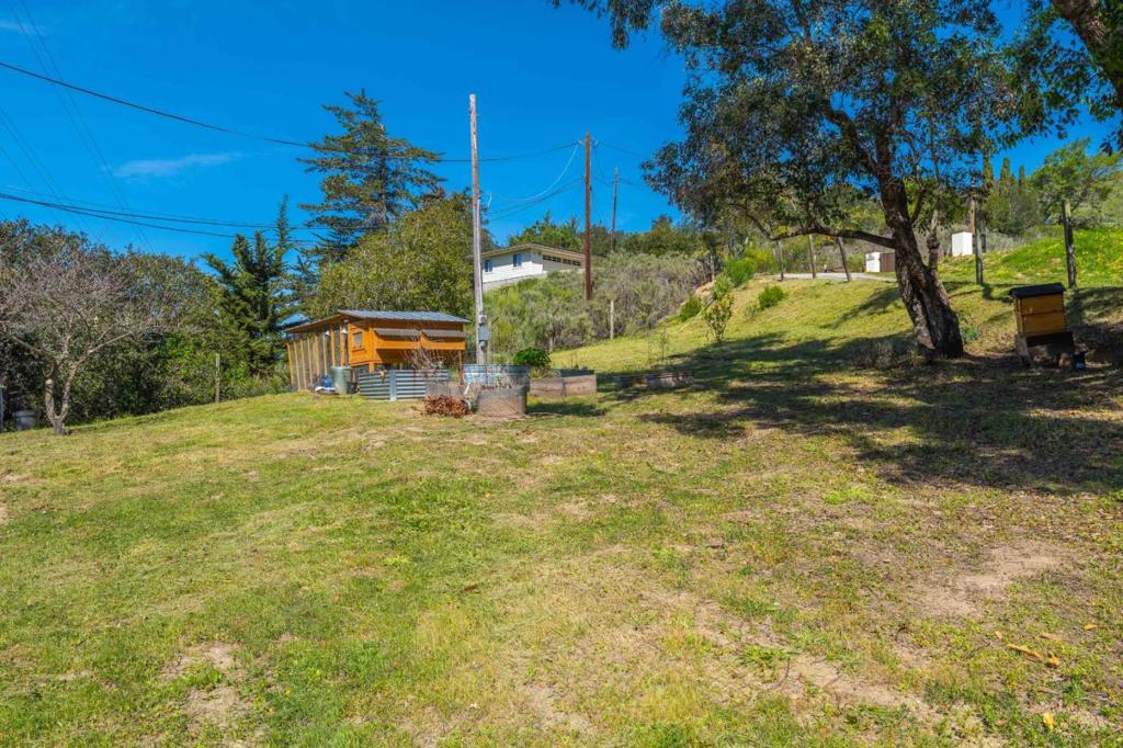 77 Laureles Grade Property Photo 25