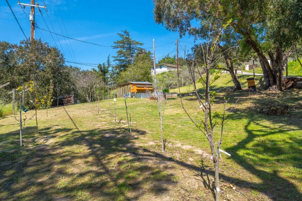 77 Laureles Grade Property Photo 26
