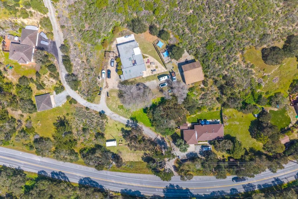 77 Laureles Grade Property Photo 30