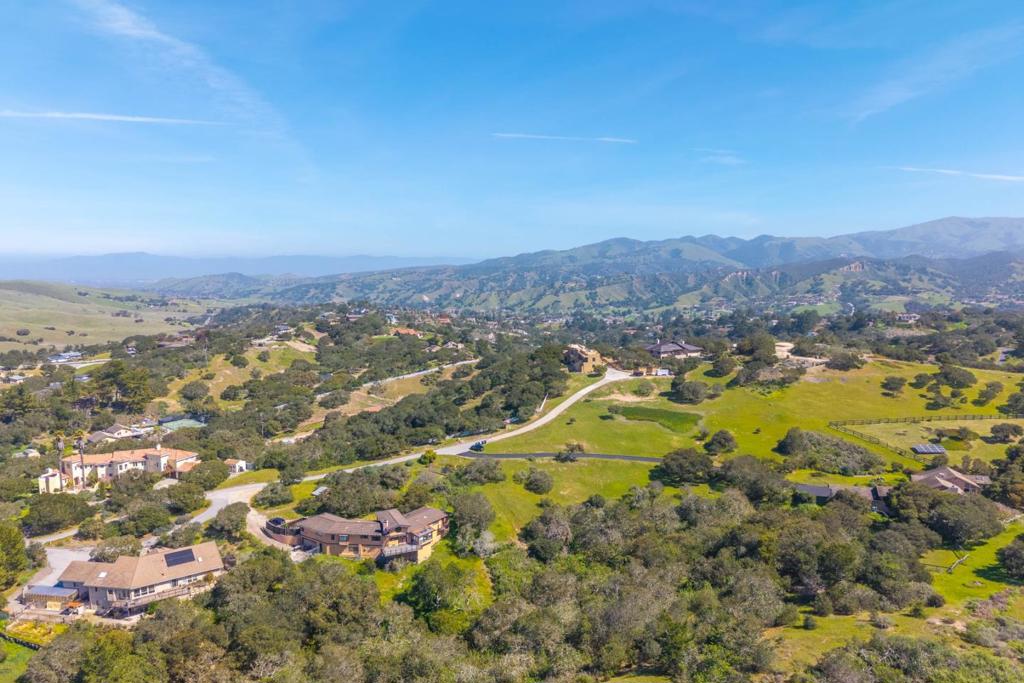 77 Laureles Grade Property Photo 37