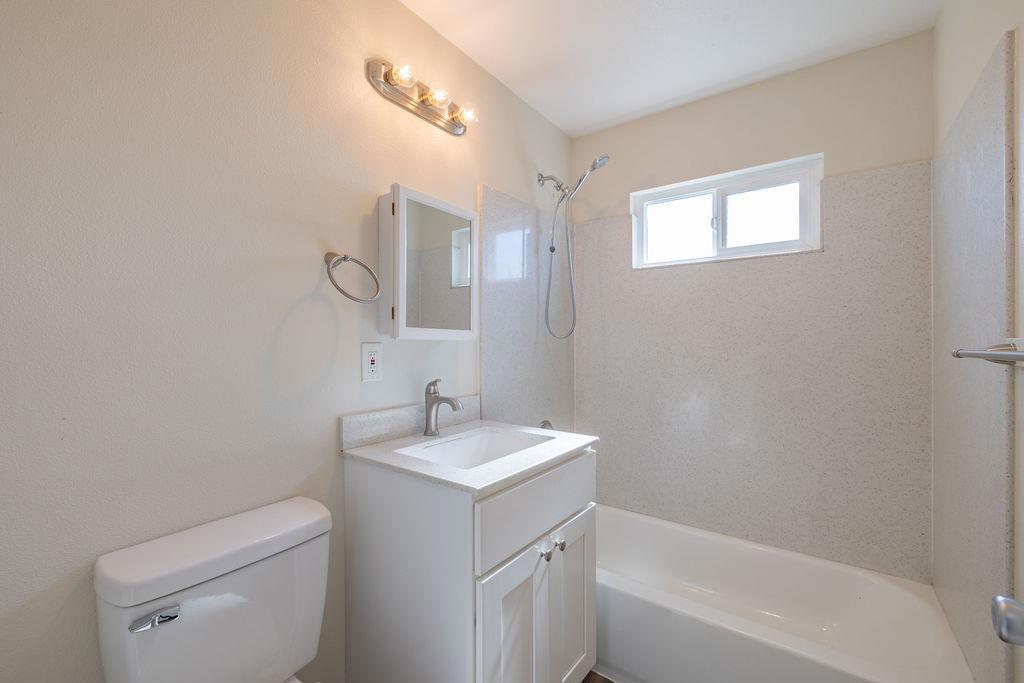 2748 Kollmar Drive Property Photo 12