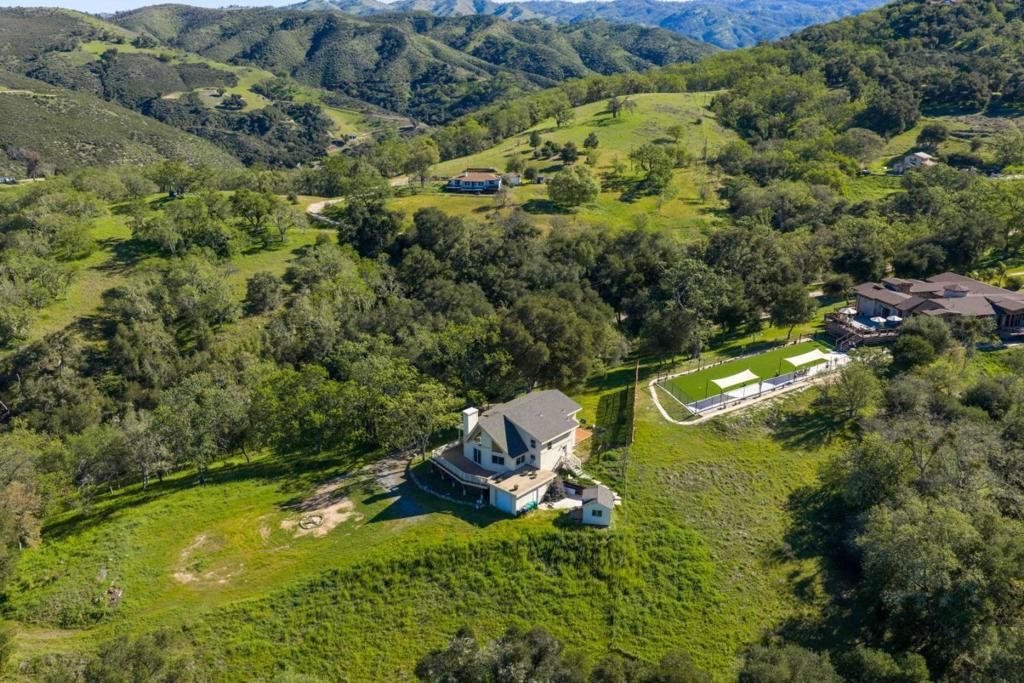 20510 Cachagua Road Property Photo 1