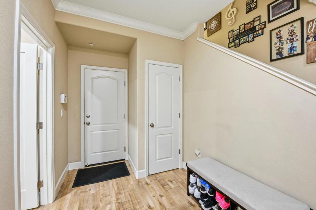 56 Regency Place Property Photo 4