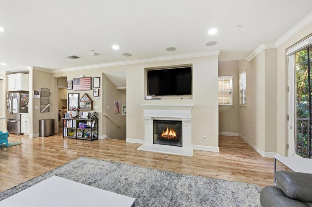 56 Regency Place Property Photo 9