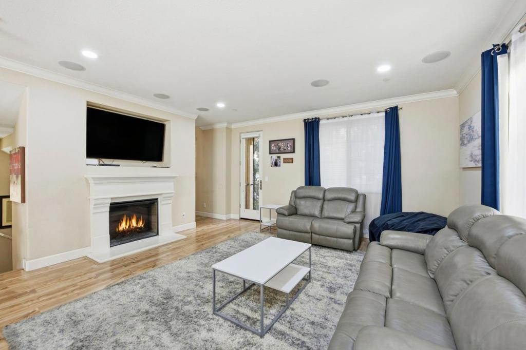 56 Regency Place Property Photo 10