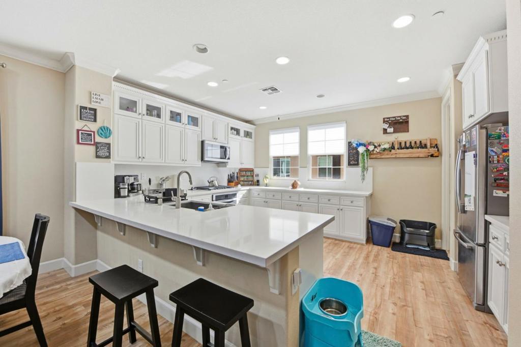56 Regency Place Property Photo 11