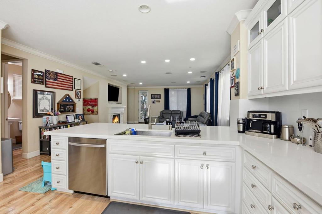 56 Regency Place Property Photo 14