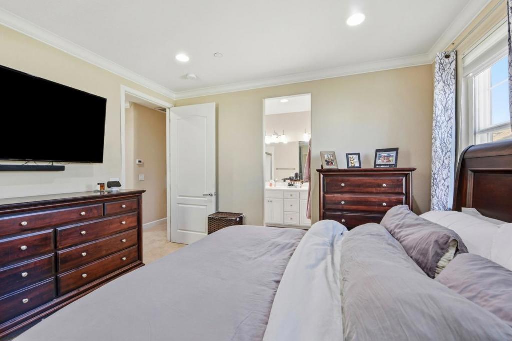 56 Regency Place Property Photo 21