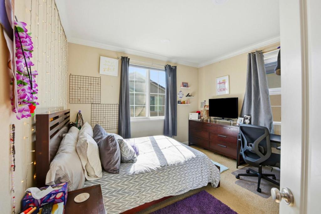 56 Regency Place Property Photo 22
