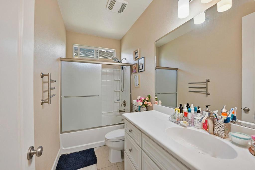 56 Regency Place Property Photo 28
