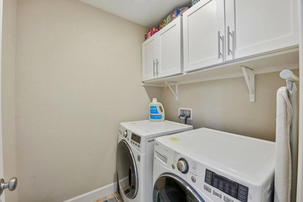 56 Regency Place Property Photo 30