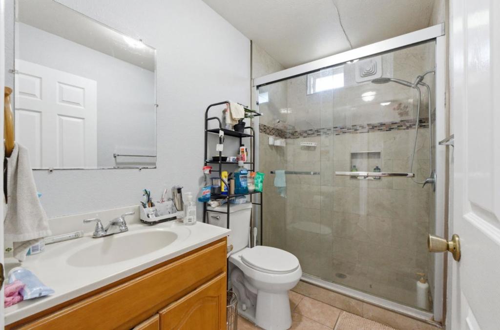 Danube Way Property Photo 12