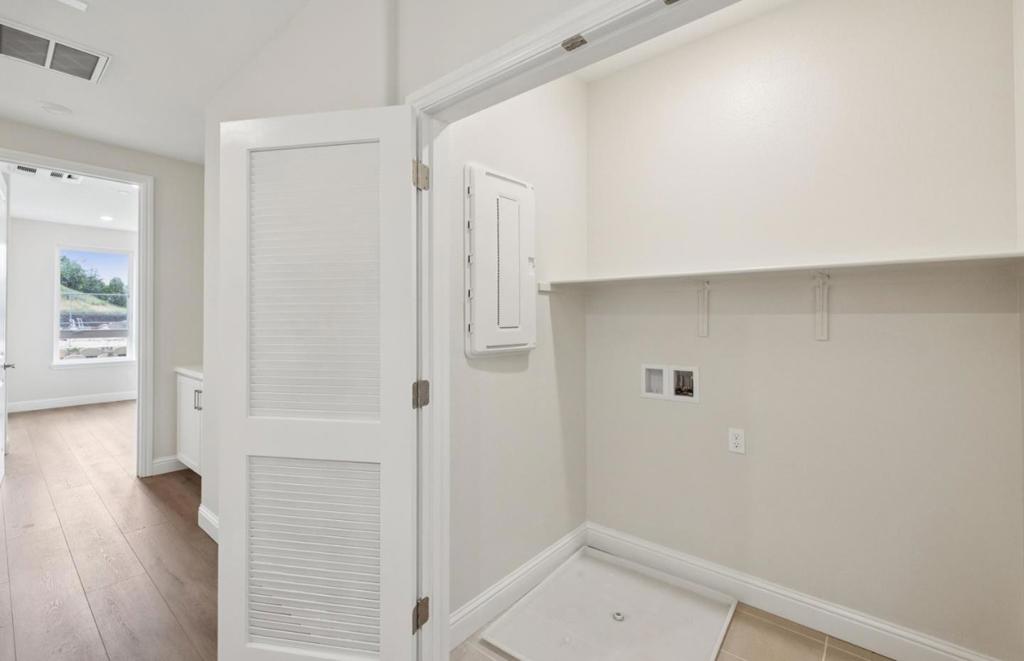 2449 Willow Way Property Photo 45