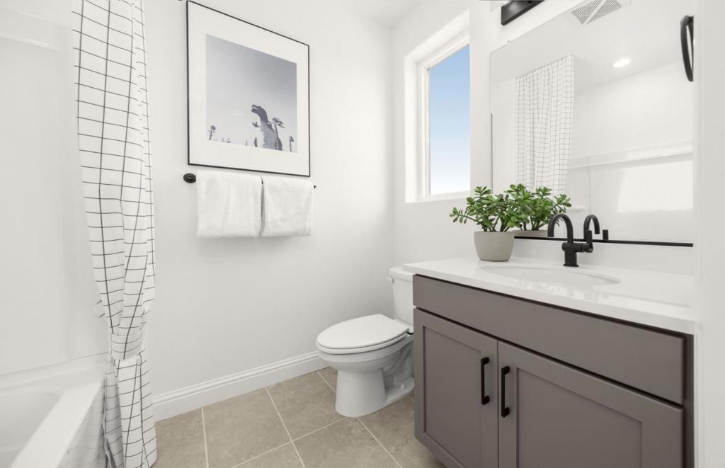 2439 Willow Way Property Photo 4