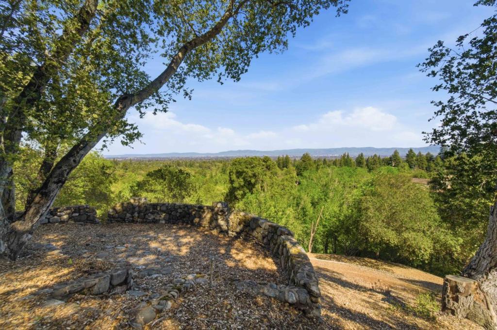 15400 Madrone Hill Road Property Photo 9