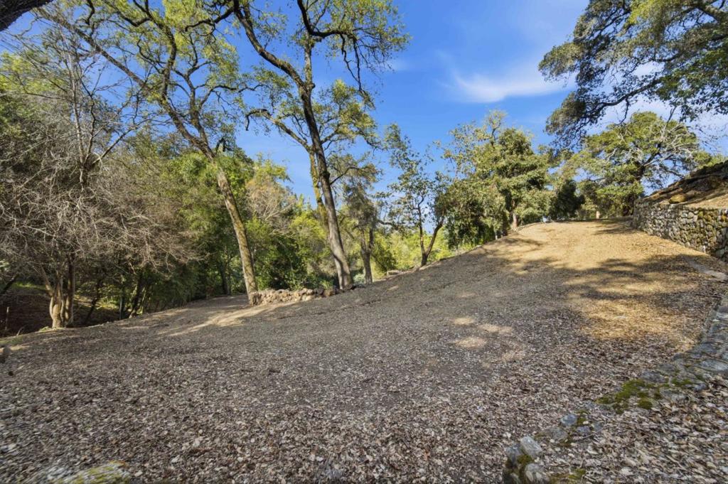 15400 Madrone Hill Road Property Photo 29