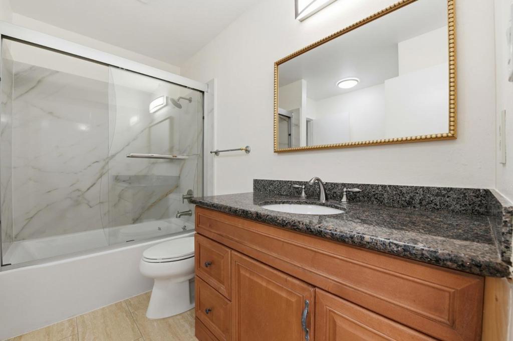460 Auburn Way 5 Property Photo 16
