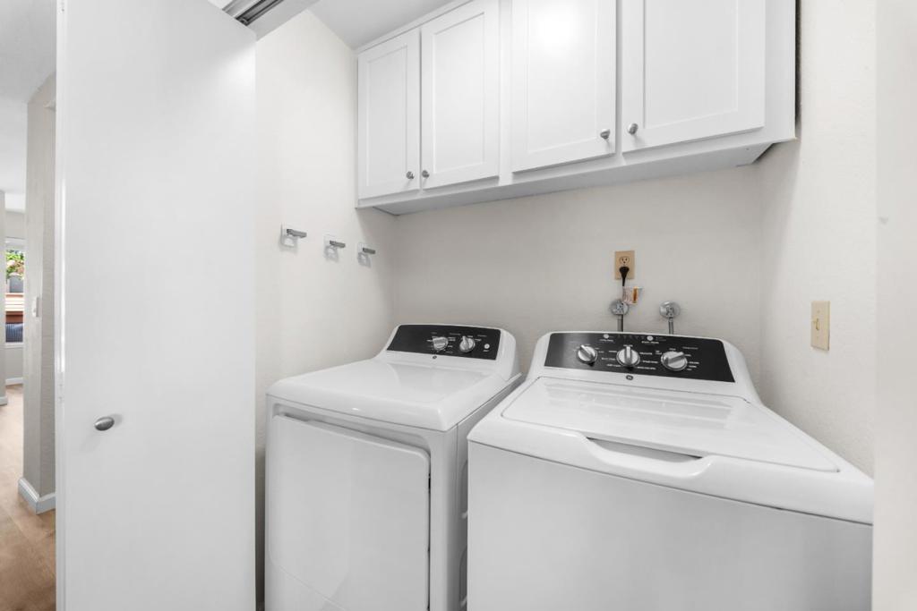 287 Sumba Court Property Photo 25