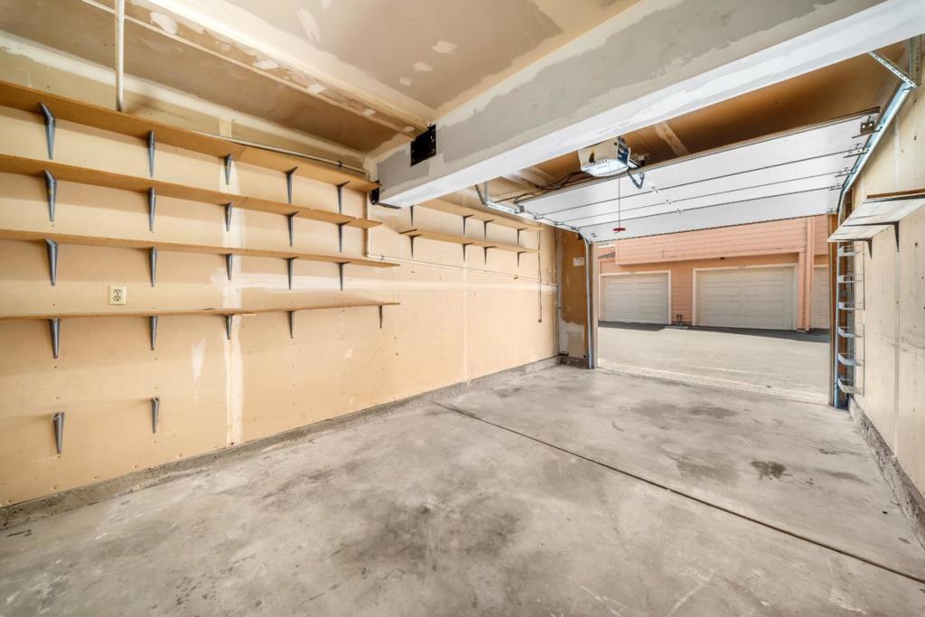 287 Sumba Court Property Photo 44