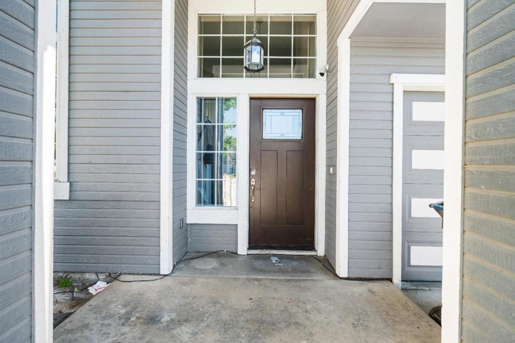 3330 Konig Court Property Photo 4
