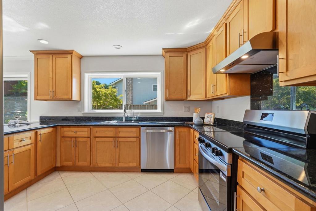 3694 Lucas Drive Property Photo 11