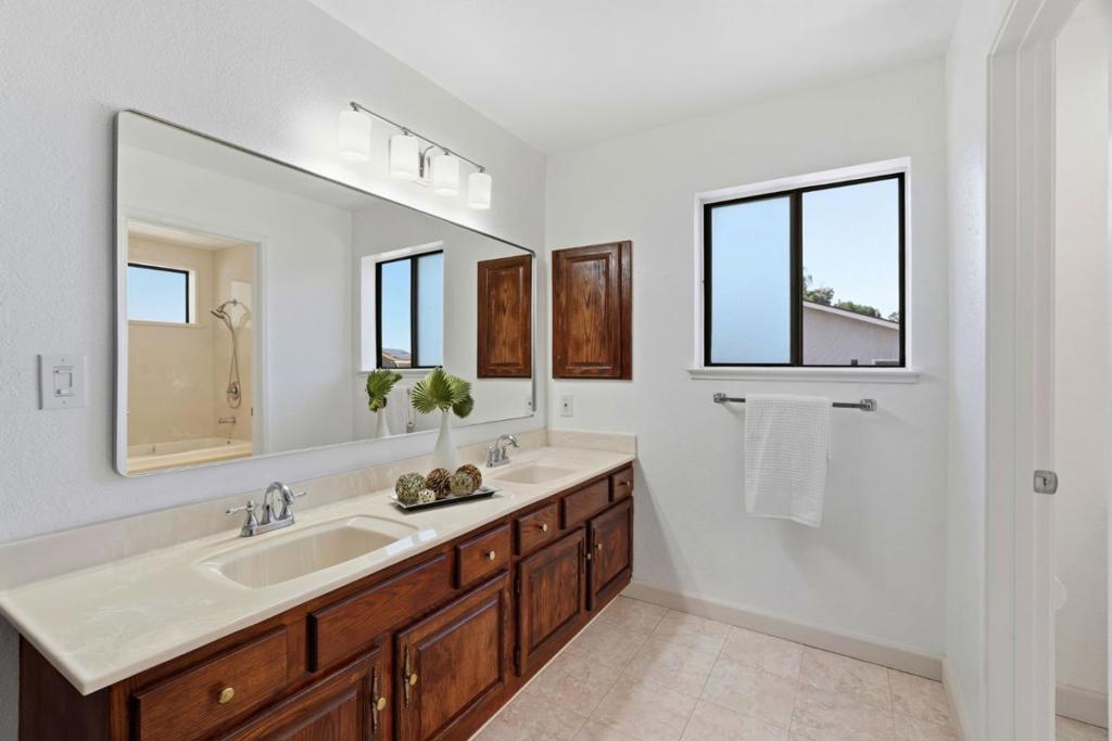 3694 Lucas Drive Property Photo 27