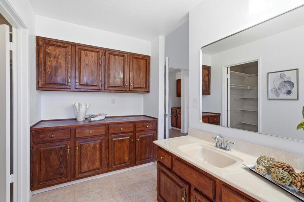 3694 Lucas Drive Property Photo 29