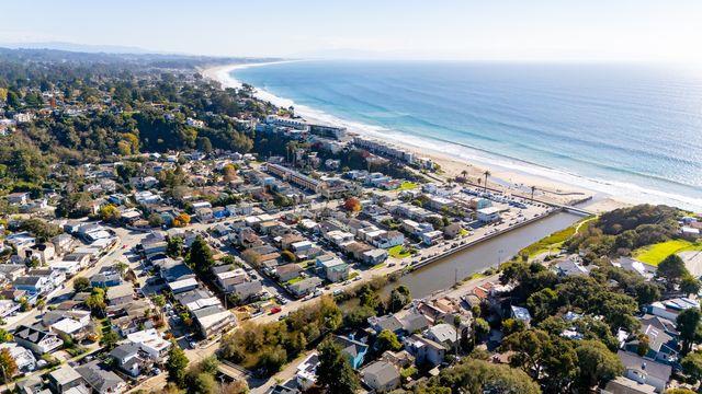 204 Aptos Beach Drive Property Photo 6