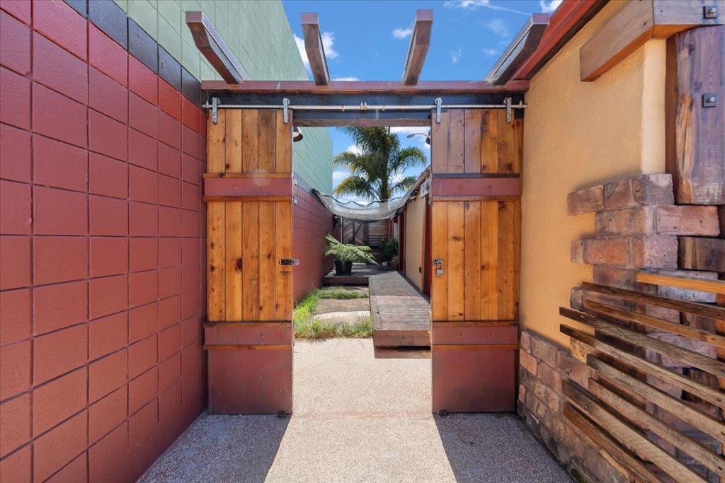 1637 Del Monte Boulevard B Property Photo 16