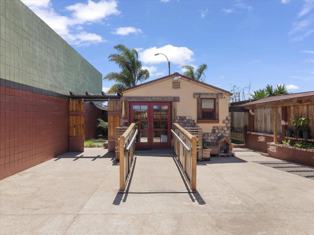 1637 Del Monte Boulevard B Property Photo 17