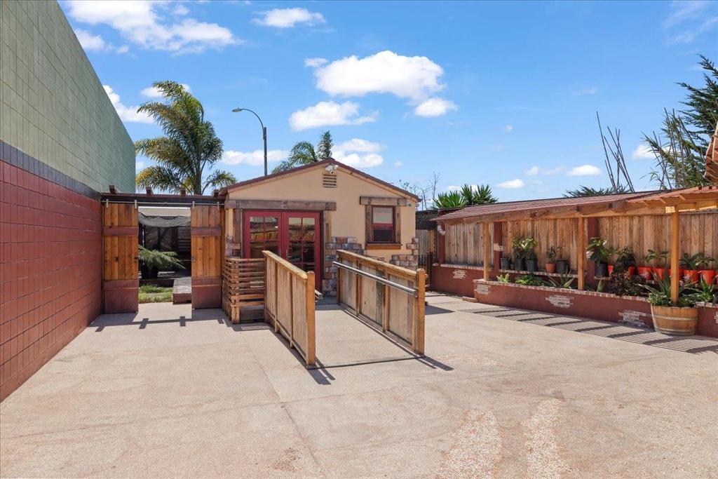 1637 Del Monte Boulevard B Property Photo 18