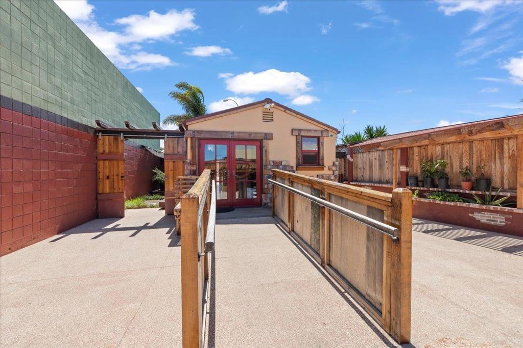 1637 Del Monte Boulevard B Property Photo 21