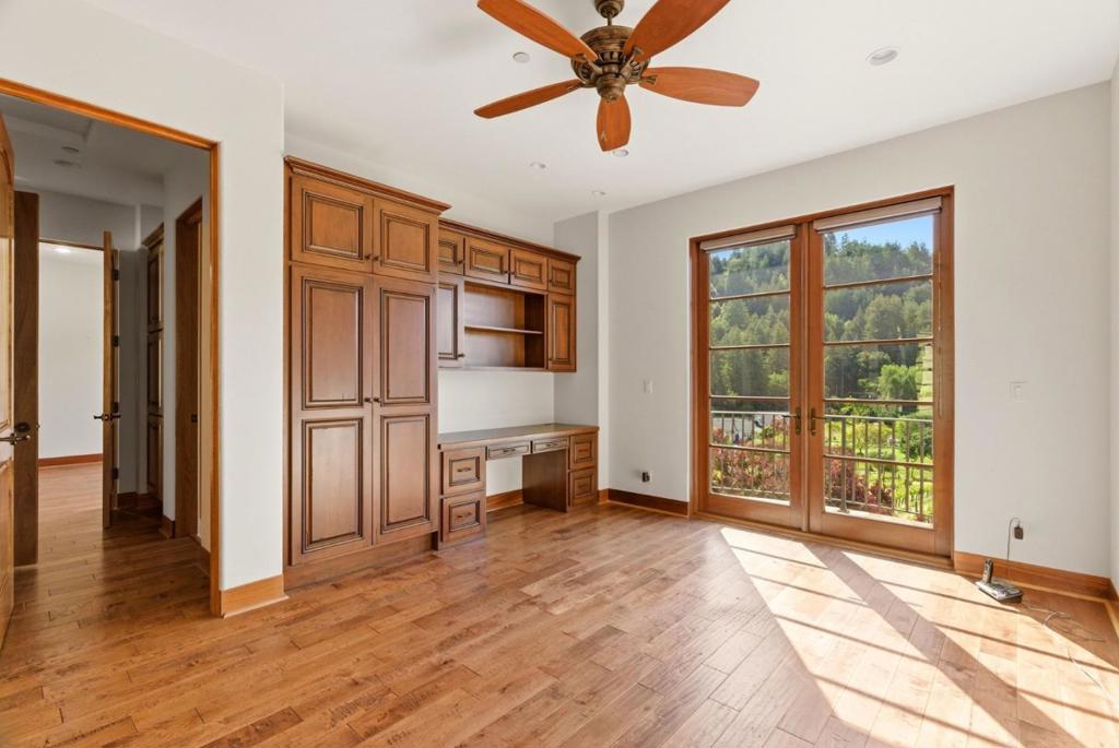 220 Falcon Property Photo 49