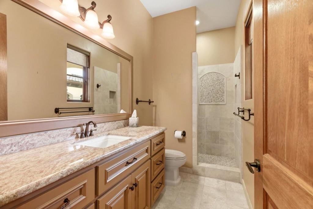 220 Falcon Property Photo 55