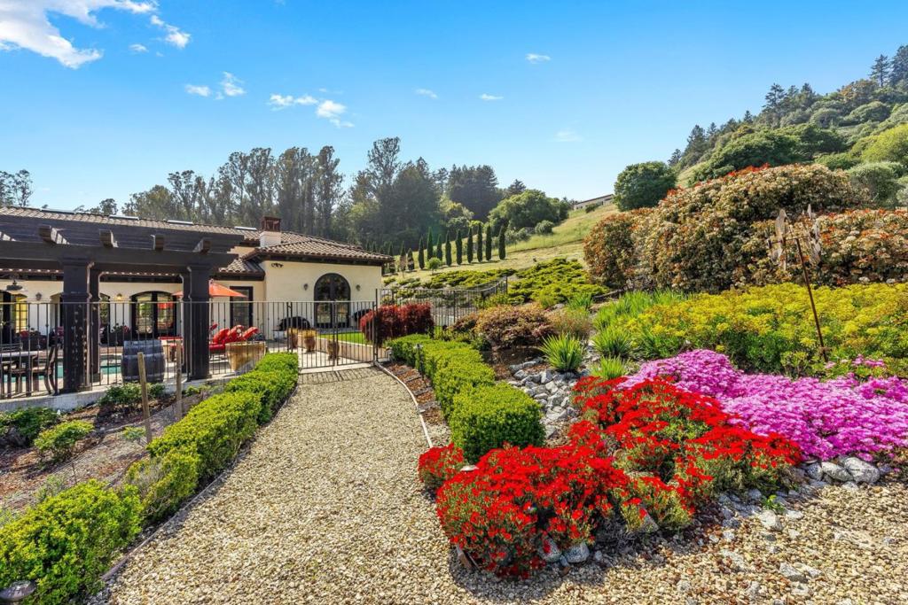 220 Falcon Property Photo 70